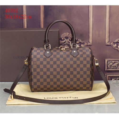 Louis Vuitton LV Quality Messenger Bags #327324 $52.00 USD, Wholesale Replica Louis Vuitton AAA Quality Messenger Bags