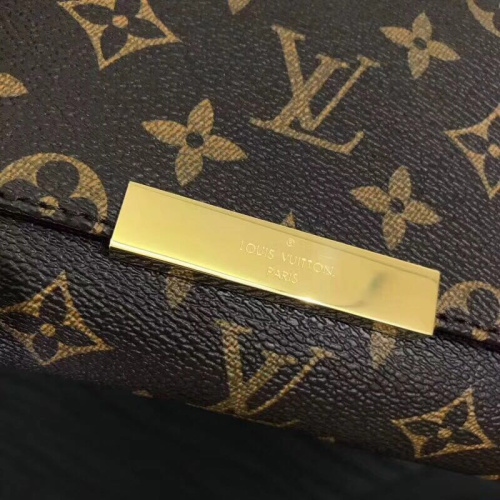 Replica Louis Vuitton AAA Quality Messenger Bags #435174 $58.00 USD for Wholesale