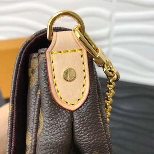 Replica Louis Vuitton AAA Quality Messenger Bags #435174 $58.00 USD for Wholesale