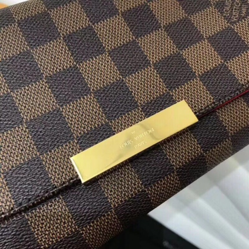 Replica Louis Vuitton AAA Quality Messenger Bags #435176 $58.00 USD for Wholesale