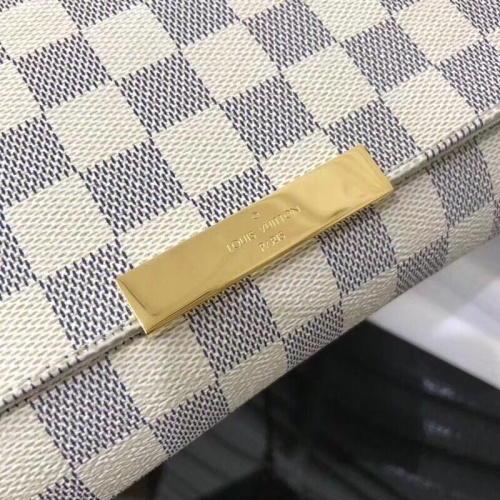 Replica Louis Vuitton AAA Quality Messenger Bags #435179 $58.00 USD for Wholesale