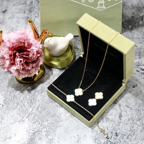 Van Cleef &amp; Arpels Necklaces &amp; Bracelets &amp; Earrings #505395 $45.00 USD, Wholesale Replica Van Cleef &amp; Arpels Jewelry Set