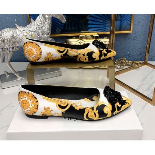 Versace Flat Shoes For Women #532545 $76.00 USD, Wholesale Replica Versace Flat Shoes