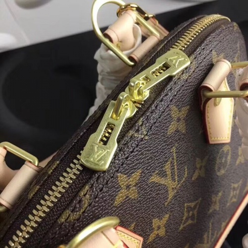 Replica Louis Vuitton LV AAA Quality Messenger Bags For Women #785146 $135.00 USD for Wholesale