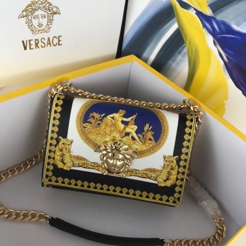 Versace AAA Quality Messenger Bags For Women #794704 $130.00 USD, Wholesale Replica Versace AAA Quality Messenger Bags