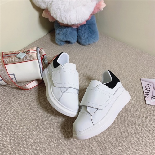 Replica Alexander McQueen Kids\'Shoes For Kids #831113 $66.00 USD for Wholesale