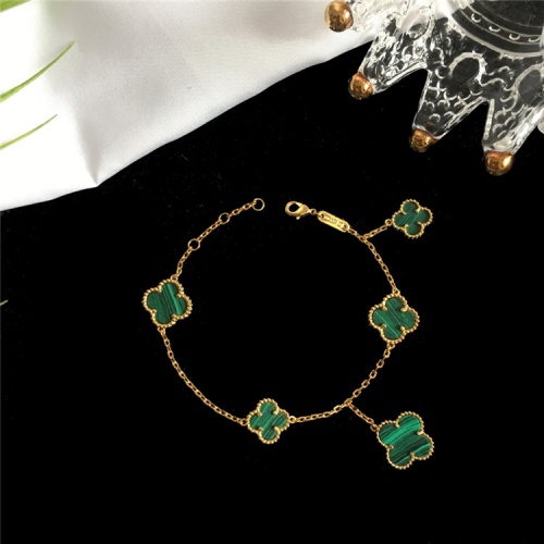 Van Cleef &amp; Arpels Bracelets For Women #835363 $42.00 USD, Wholesale Replica Van Cleef &amp; Arpels Bracelets