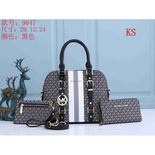 Michael Kors Handbags For Women #846116 $39.00 USD, Wholesale Replica Michael Kors Handbags