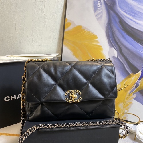 Chanel AAA Messenger Bags For Women #851492 $118.00 USD, Wholesale Replica Chanel AAA Messenger Bags