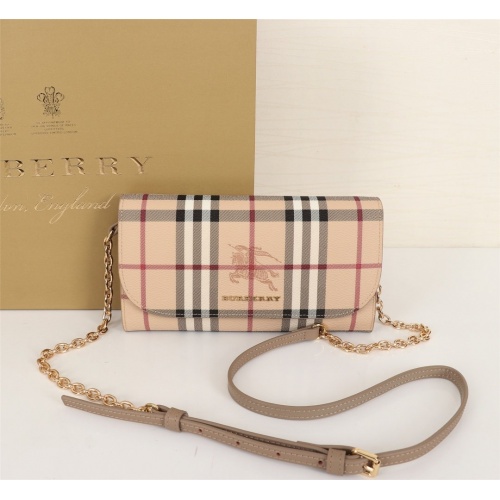 Burberry AAA Messenger Bags For Women #855551 $82.00 USD, Wholesale Replica Burberry AAA Messenger Bags