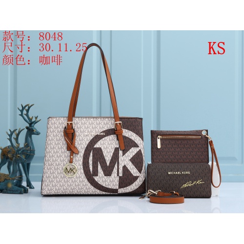 Michael Kors Handbags For Women #899355 $39.00 USD, Wholesale Replica Michael Kors Handbags