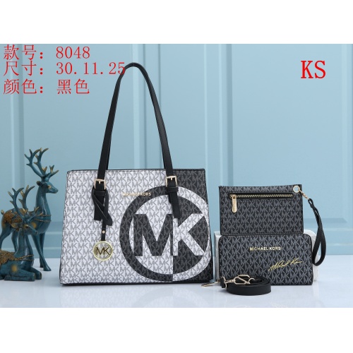 Michael Kors Handbags For Women #899357 $39.00 USD, Wholesale Replica Michael Kors Handbags