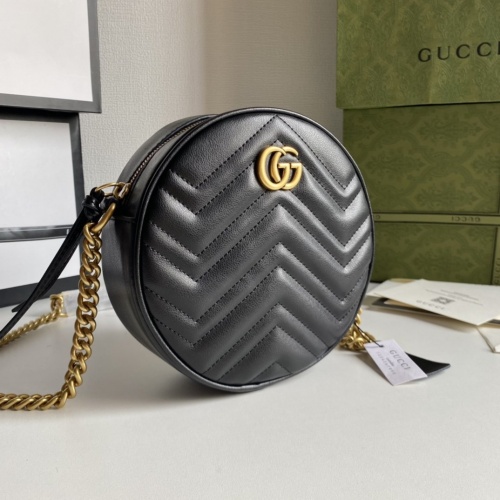 Replica Gucci AAA Quality Messenger Bags For Women #930492 $92.00 USD for Wholesale