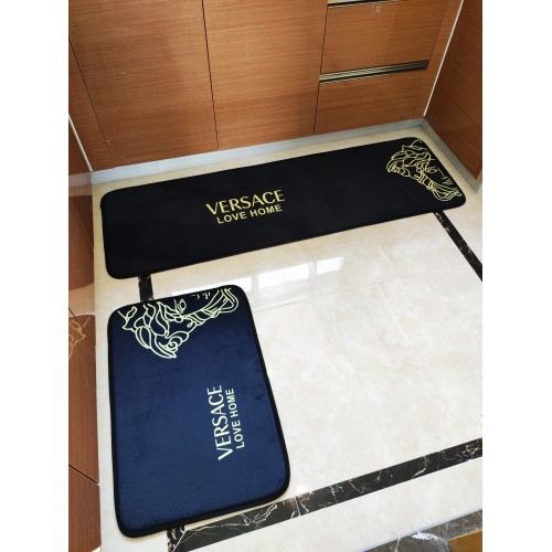 Versace Carpets #946687 $72.00 USD, Wholesale Replica Versace Carpets