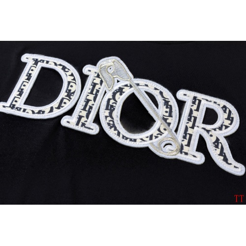 Replica Christian Dior T-Shirts Short Sleeved For Unisex #947980 $27.00 USD for Wholesale