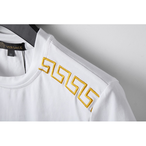 Replica Versace T-Shirts Short Sleeved For Men #949613 $26.00 USD for Wholesale