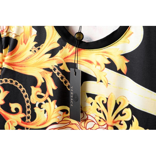 Replica Versace T-Shirts Short Sleeved For Men #949616 $26.00 USD for Wholesale