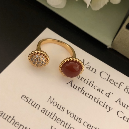 Van Cleef &amp; Arpels Rings For Women #972833 $29.00 USD, Wholesale Replica Van Cleef &amp; Arpels Rings