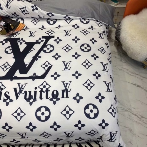 Replica Louis Vuitton Bedding #987960 $96.00 USD for Wholesale