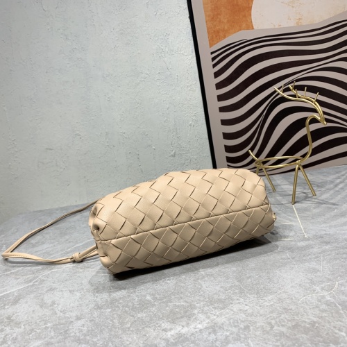 Replica Bottega Veneta BV AAA Quality Messenger Bags For Women #994943 $100.00 USD for Wholesale