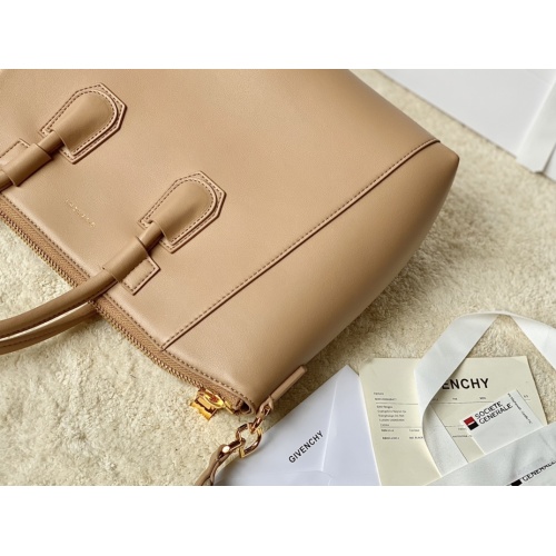 Replica Givenchy AAA Quality Handbags For Women #1001622 $240.00 USD for Wholesale