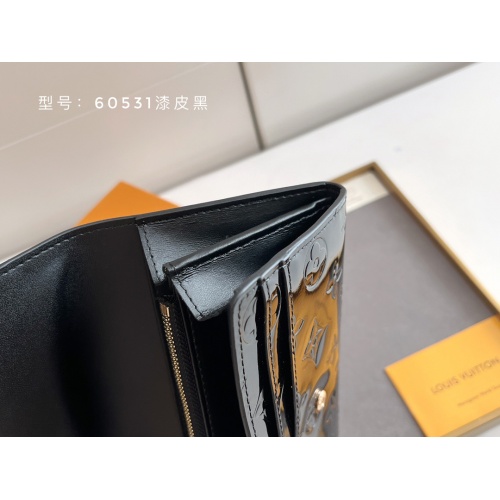 Replica Louis Vuitton AAA Quality Wallets #1005216 $45.00 USD for Wholesale