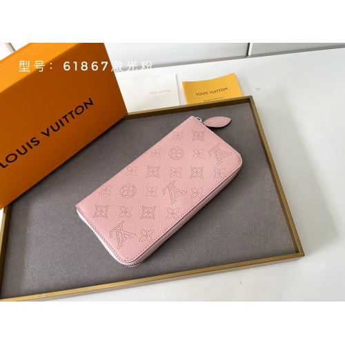 Replica Louis Vuitton AAA Quality Wallets #1005222 $45.00 USD for Wholesale