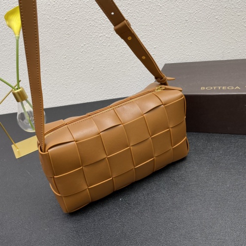 Replica Bottega Veneta BV AAA Quality Messenger Bags #1005459 $98.00 USD for Wholesale