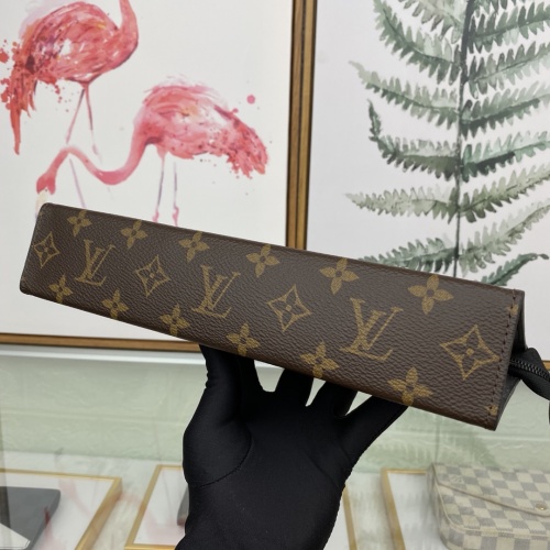 Replica Louis Vuitton AAA Man Wallets #1006288 $96.00 USD for Wholesale