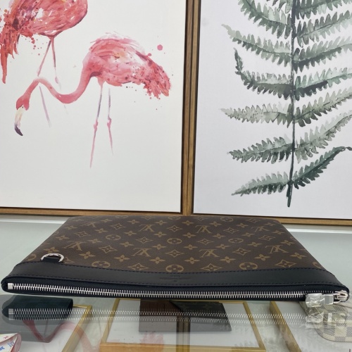 Replica Louis Vuitton AAA Man Wallets #1006322 $88.00 USD for Wholesale