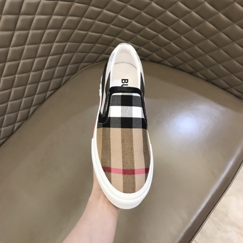 Replica Burberry Casual Shoes For Men #997777 $72.00 USD for Wholesale