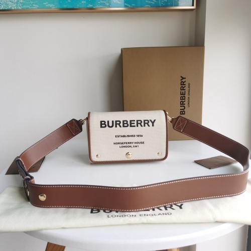 Burberry AAA Quality Messenger Bags For Women #999371 $172.00 USD, Wholesale Replica Burberry AAA Messenger Bags