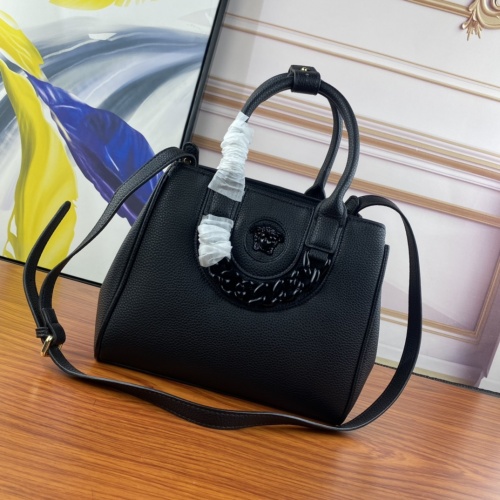 Versace AAA Quality Handbags For Women #1016072 $112.00 USD, Wholesale Replica Versace AAA Quality Handbags