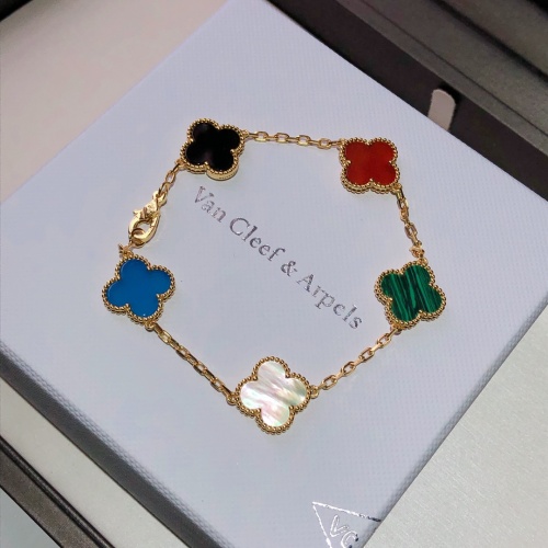 Van Cleef &amp; Arpels Bracelet For Women #1016186 $39.00 USD, Wholesale Replica Van Cleef &amp; Arpels Bracelets