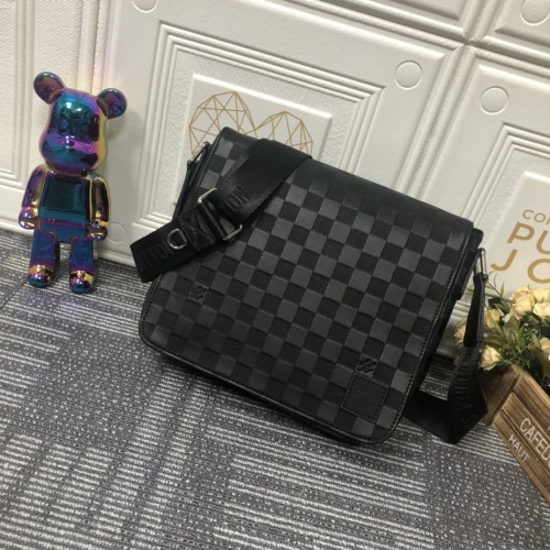 Louis Vuitton AAA Man Messenger Bags #1028915 $68.00 USD, Wholesale Replica Louis Vuitton AAA Man Messenger Bags