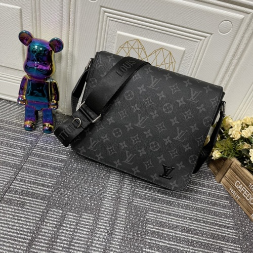 Louis Vuitton AAA Man Messenger Bags #1028918 $68.00 USD, Wholesale Replica Louis Vuitton AAA Man Messenger Bags