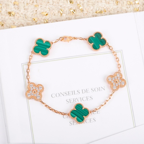 Van Cleef &amp; Arpels Bracelet For Women #1046363 $38.00 USD, Wholesale Replica Van Cleef &amp; Arpels Bracelets