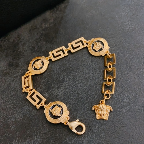 Versace Bracelet #1046481 $36.00 USD, Wholesale Replica Versace Bracelets