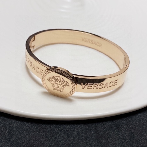 Versace Bracelet #1050534 $29.00 USD, Wholesale Replica Versace Bracelets