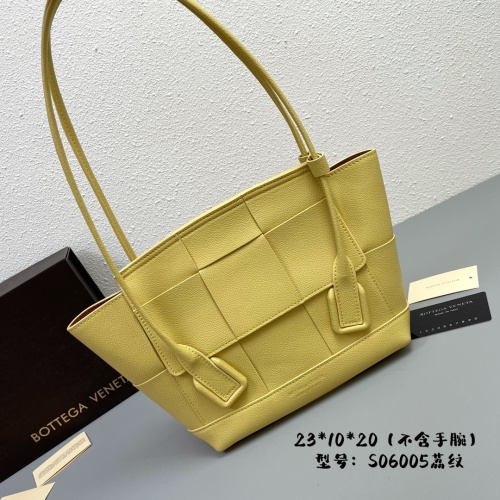 Replica Bottega Veneta BV AAA Quality Handbags For Women #1057236 $115.00 USD for Wholesale