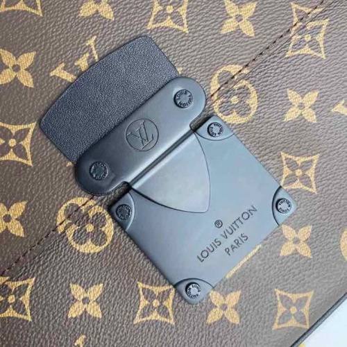 Replica Louis Vuitton AAA Man Wallets #1065174 $128.00 USD for Wholesale