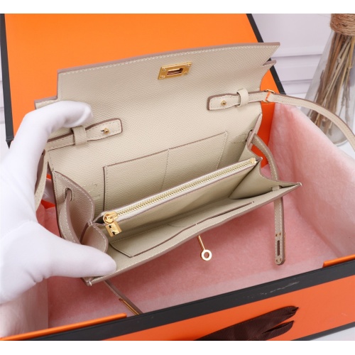 Replica Hermes AAA Quality Messenger Bags For Women #1069748 $182.00 USD for Wholesale