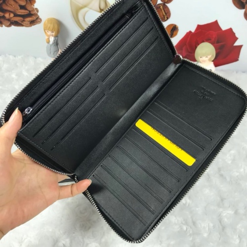 Replica Louis Vuitton AAA Man Wallets #1070372 $45.00 USD for Wholesale