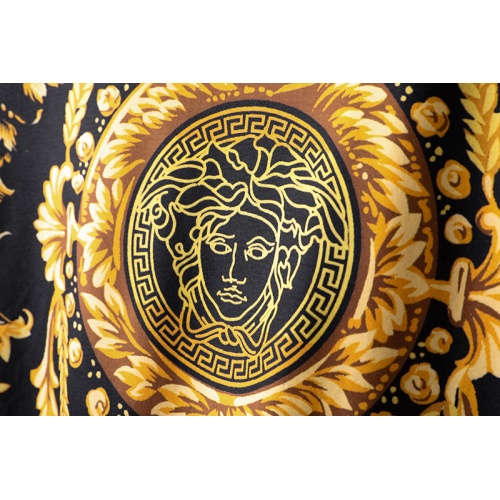 Replica Versace T-Shirts Short Sleeved For Men #1075691 $25.00 USD for Wholesale