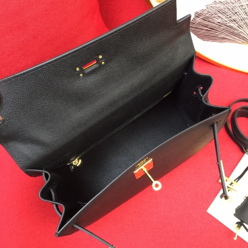 Replica Hermes AAA Quality Messenger Bags For Women #1082933 $92.00 USD for Wholesale