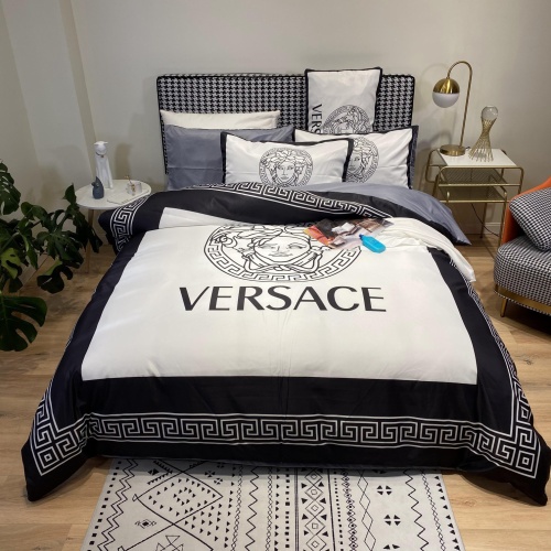 Versace Bedding #1083337 $82.00 USD, Wholesale Replica Versace Bedding