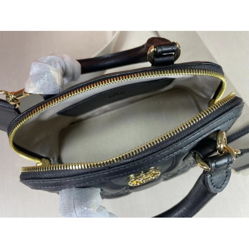 Replica Gucci AAA Quality Messenger Bags For Women #1086689 $64.00 USD for Wholesale