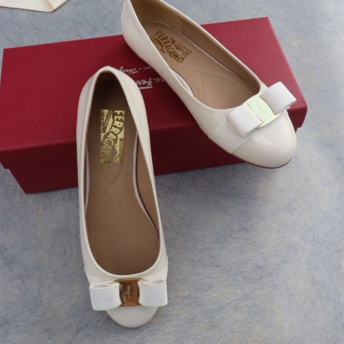 Replica Salvatore Ferragamo Flat Shoes For Women #1099070 $96.00 USD for Wholesale