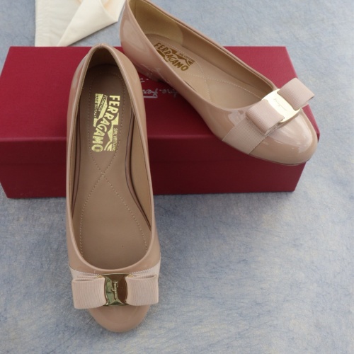 Replica Salvatore Ferragamo Flat Shoes For Women #1099072 $96.00 USD for Wholesale