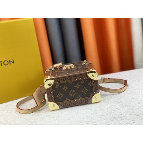 Replica Louis Vuitton AAA Quality Messenger Bags For Women #1113627 $130.00 USD for Wholesale